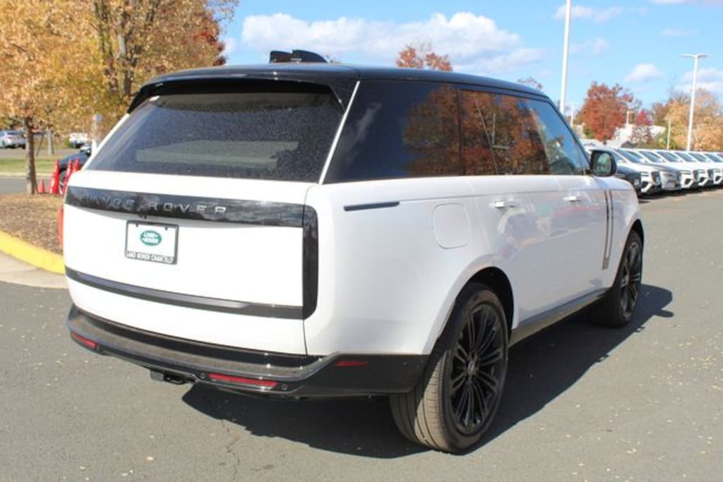 Certified 2025 Land Rover Range Rover P530 SE SUV