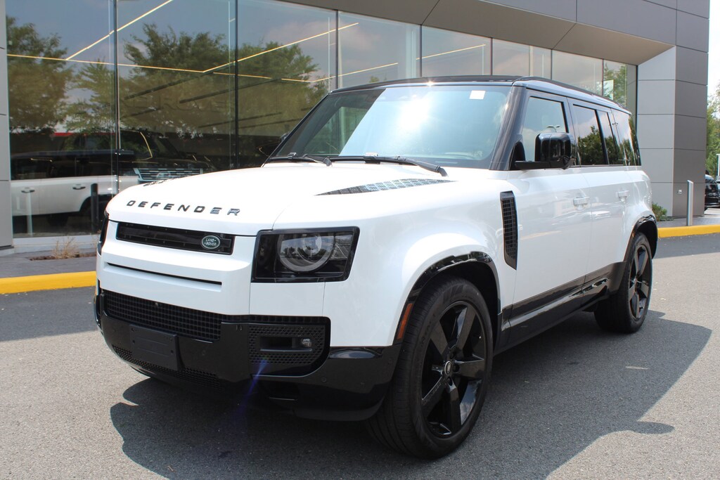 Used 2025 Land Rover Defender 110 X-Dynamic SE SUV