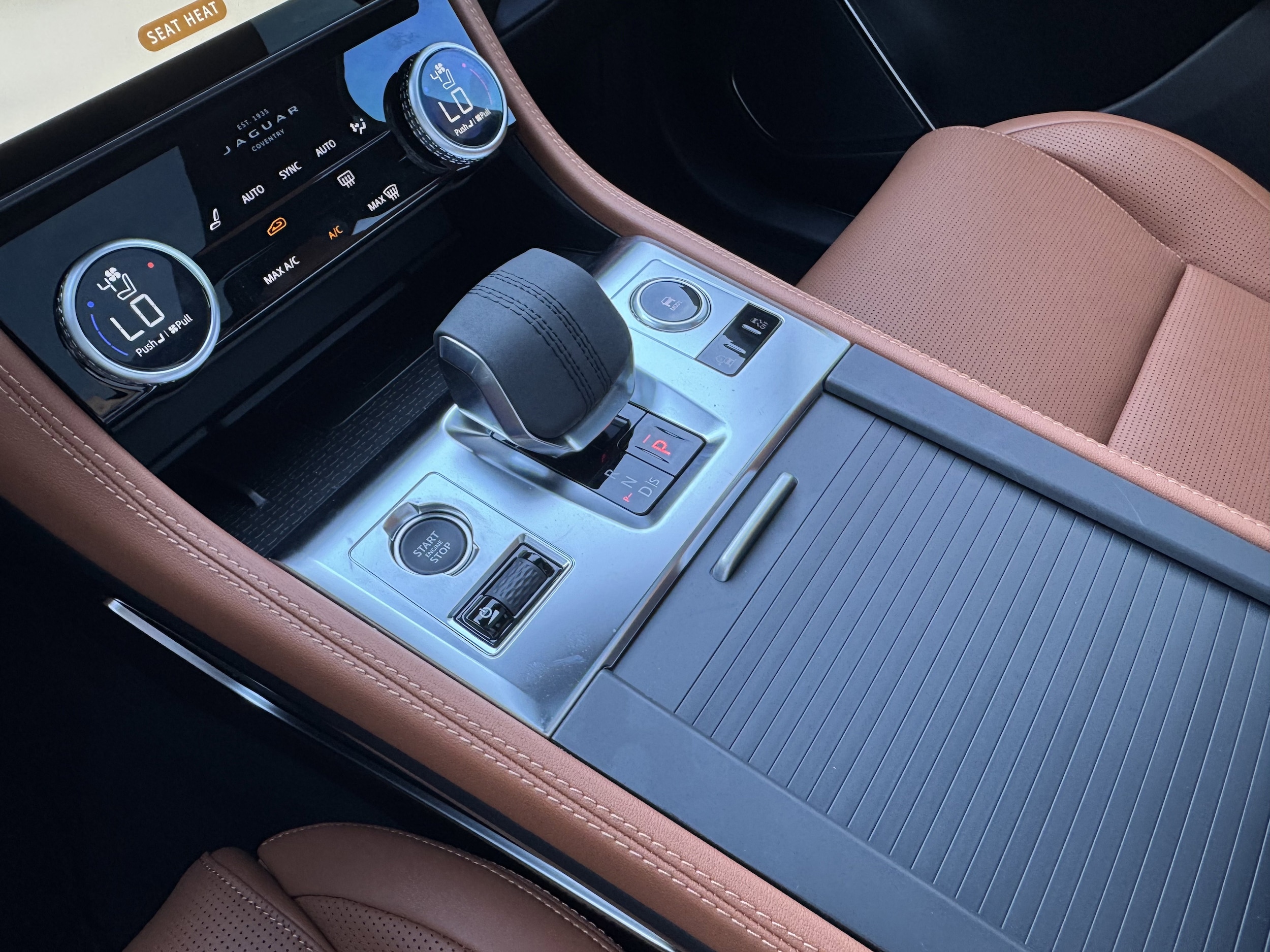 2026 Jaguar F-Pace R-Dynamic S - Photo 23