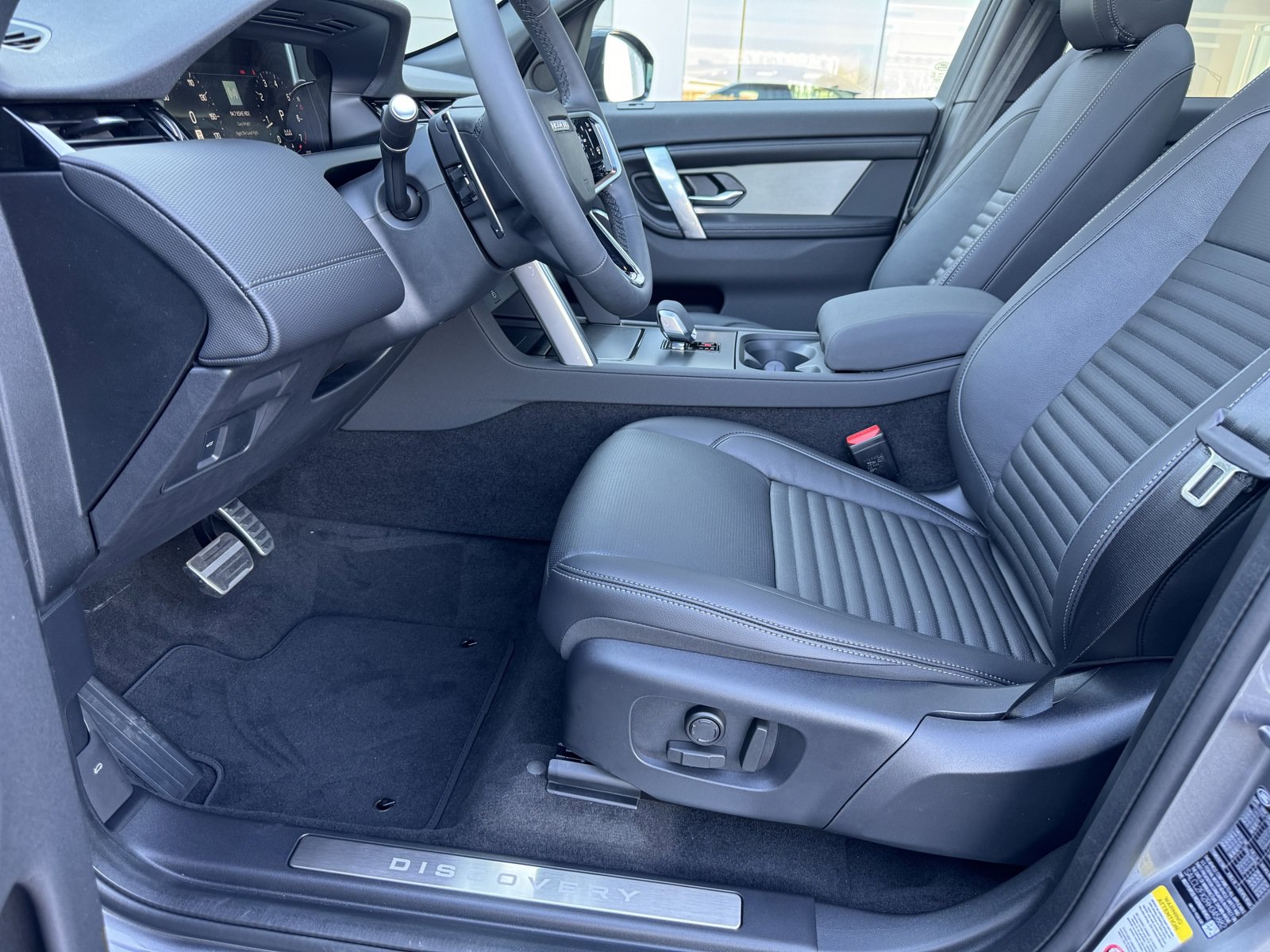 2024 Land Rover Discovery Sport Dynamic SE - Photo 14