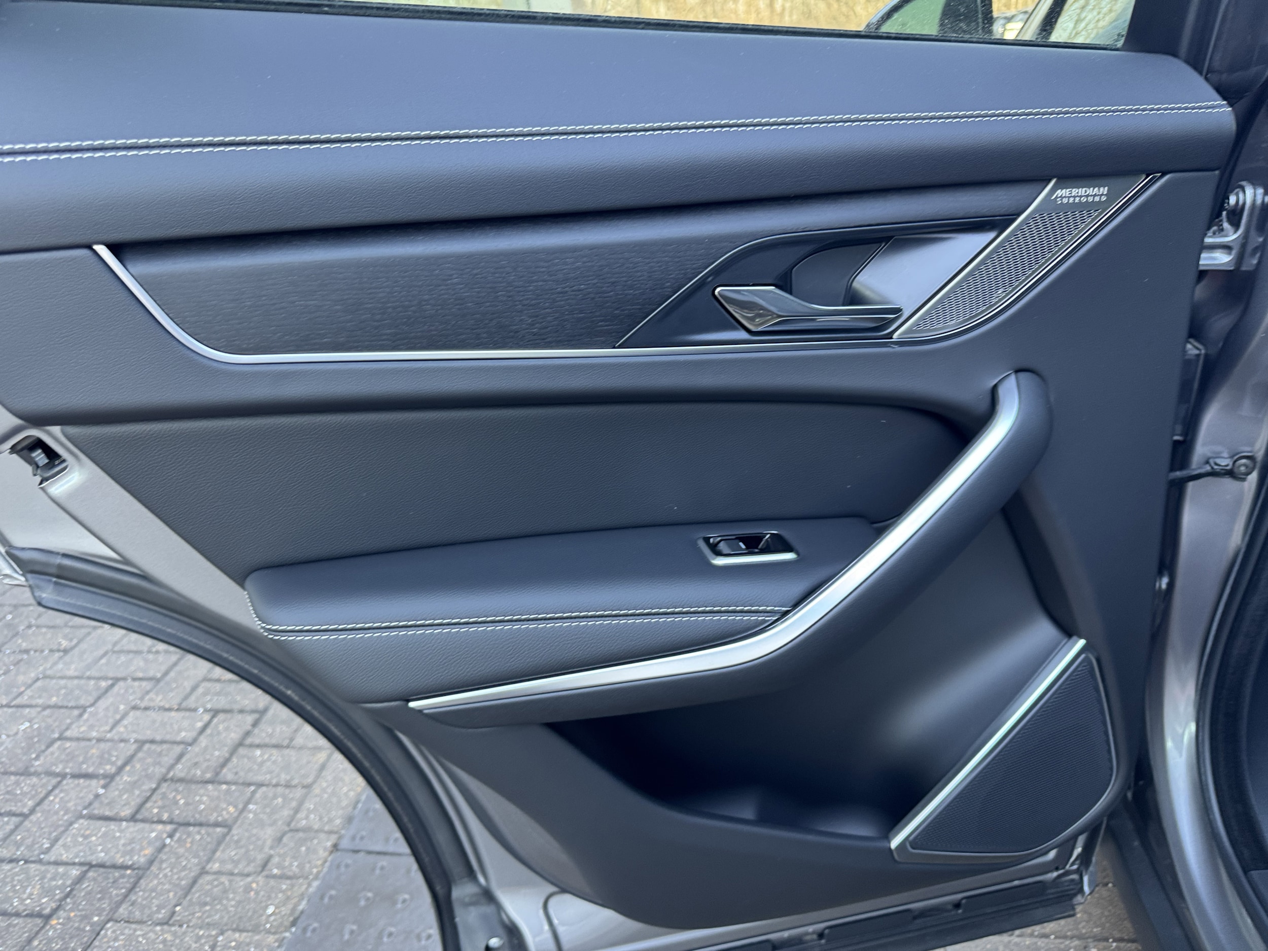 2026 Jaguar F-Pace R-Dynamic S - Photo 30