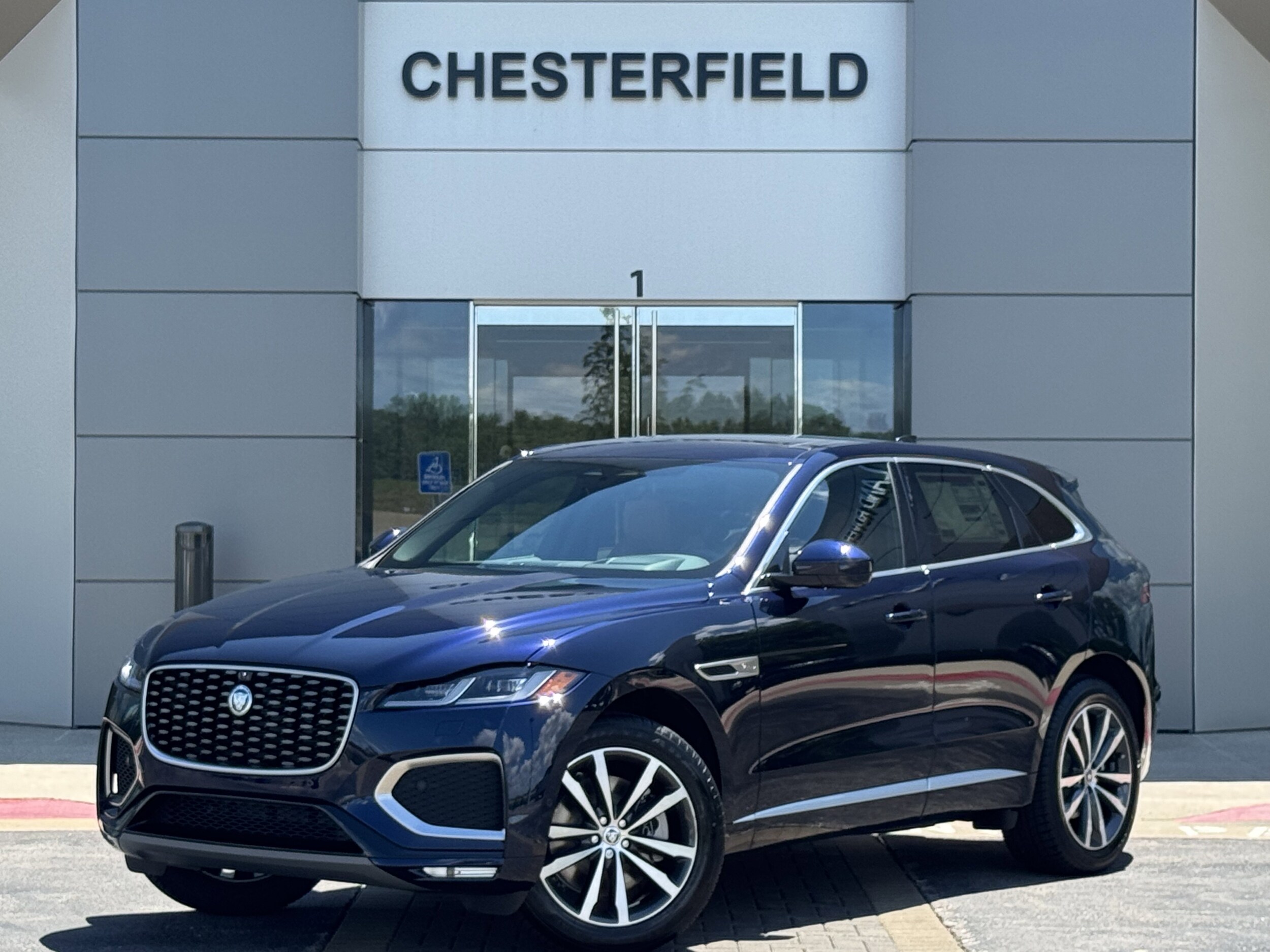 2026 Jaguar F-Pace R-Dynamic S's photo