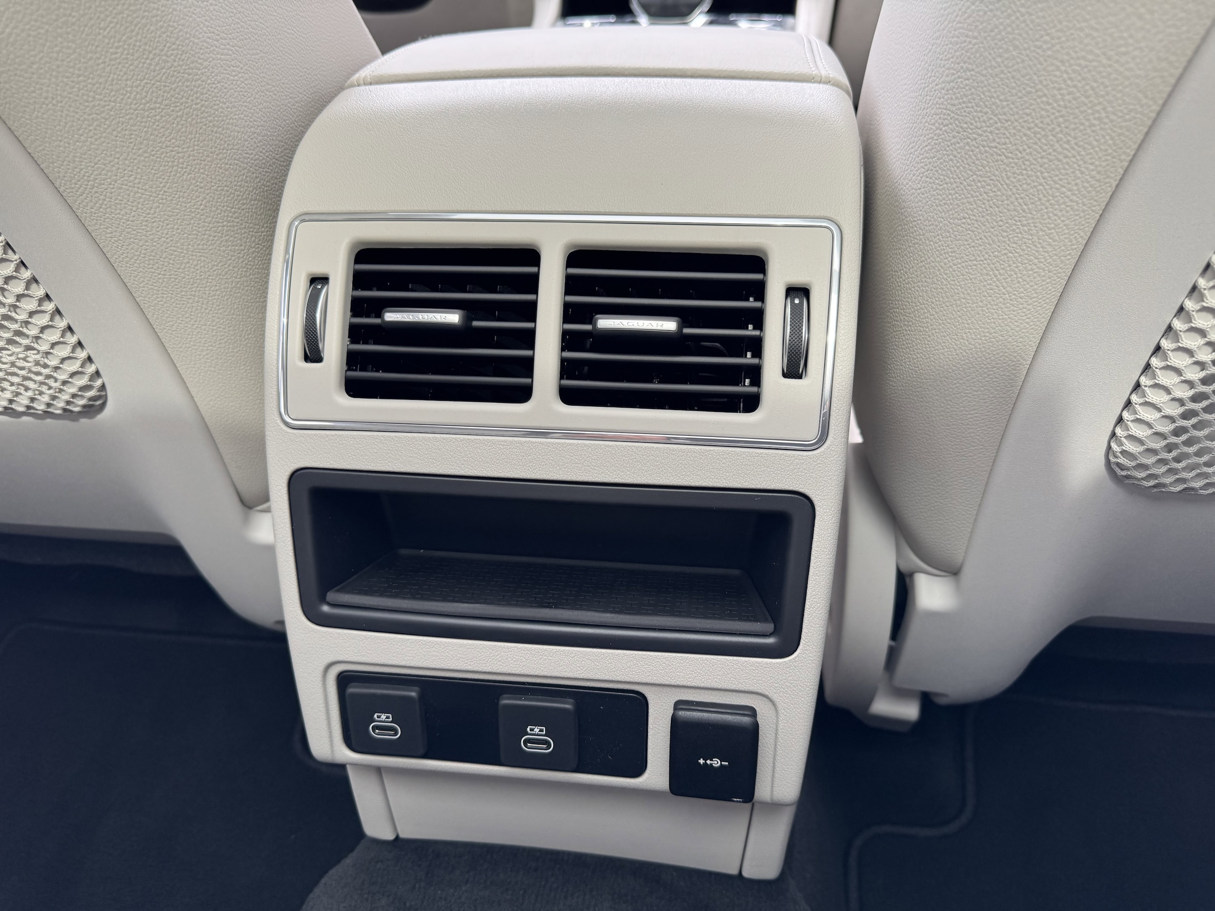 2026 Jaguar F-Pace R-Dynamic S - Photo 31