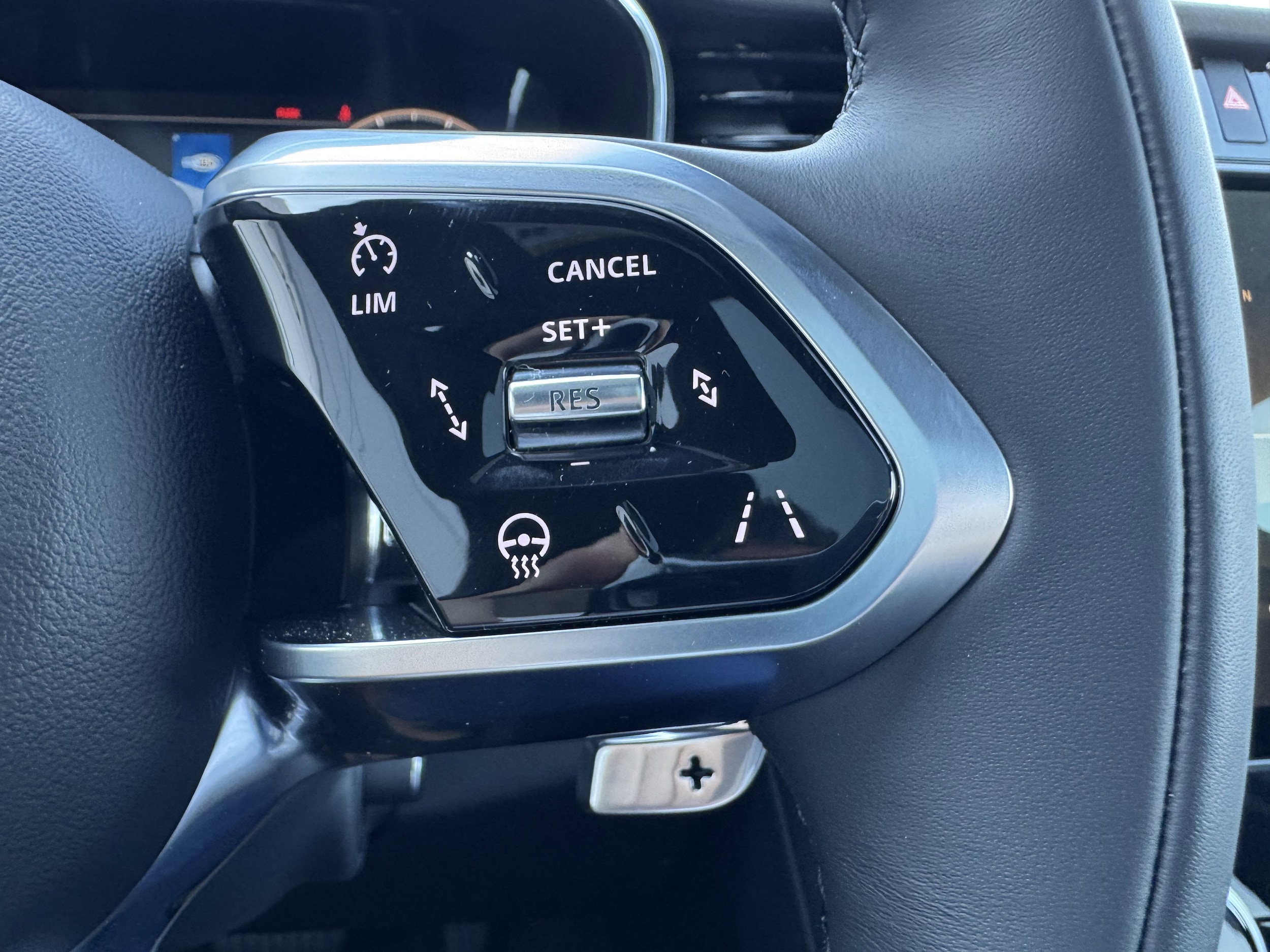 2026 Jaguar F-Pace R-Dynamic S - Photo 19