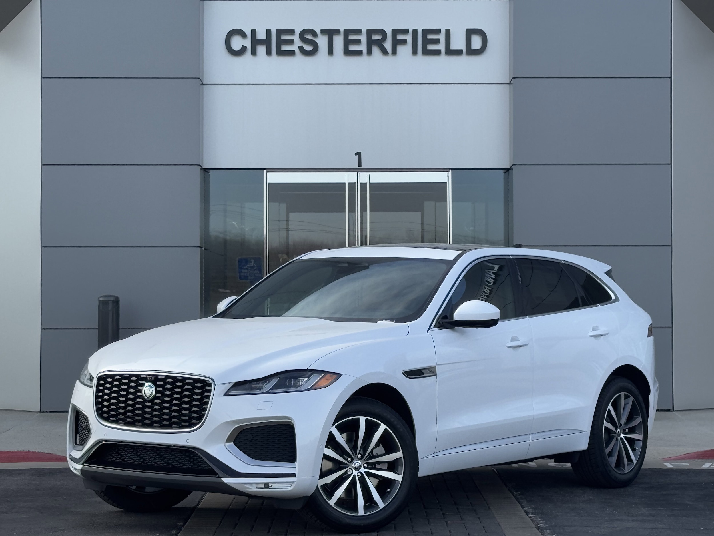 2026 Jaguar F-Pace R-Dynamic S's photo