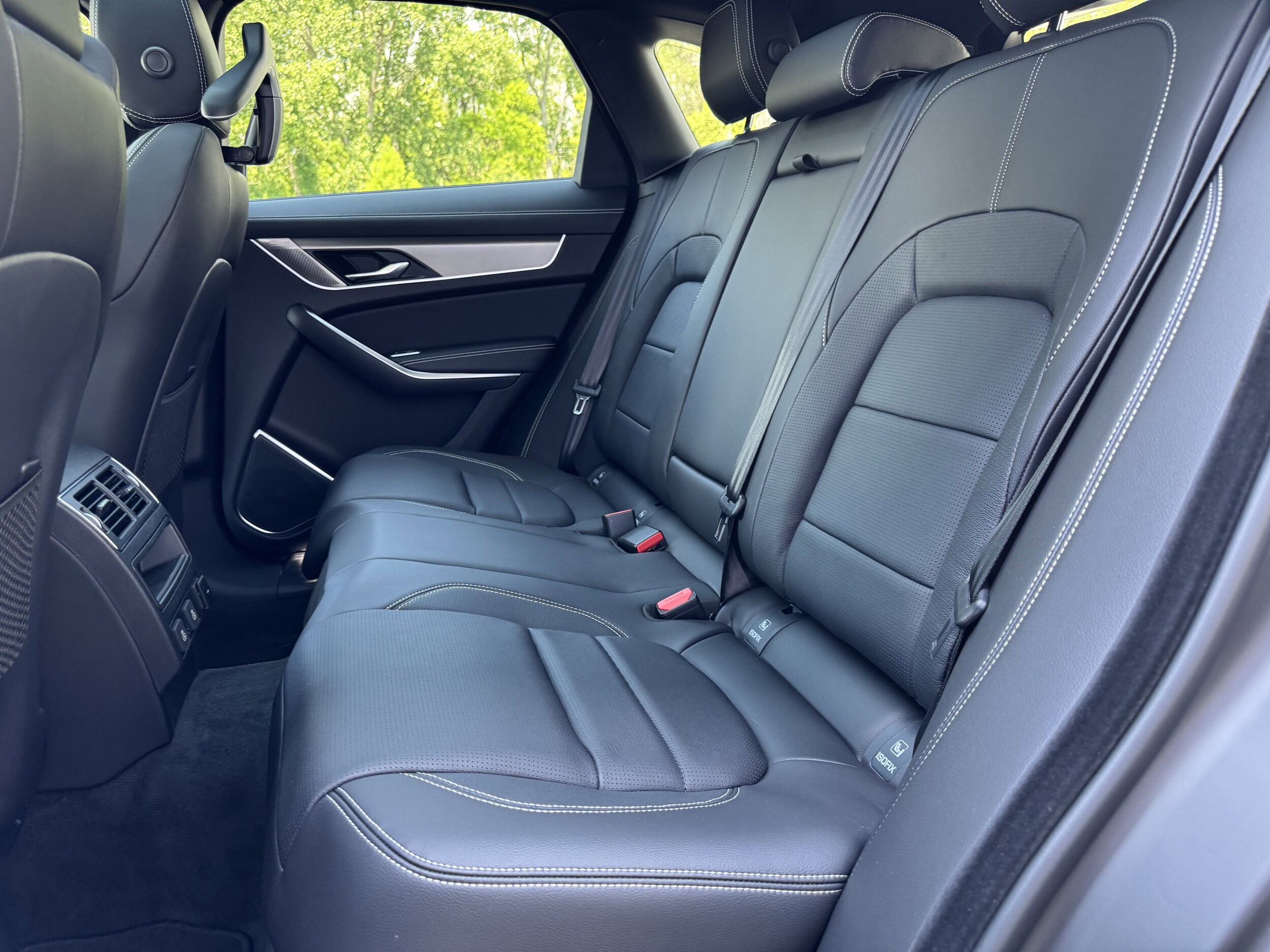 2026 Jaguar F-Pace R-Dynamic S - Photo 27