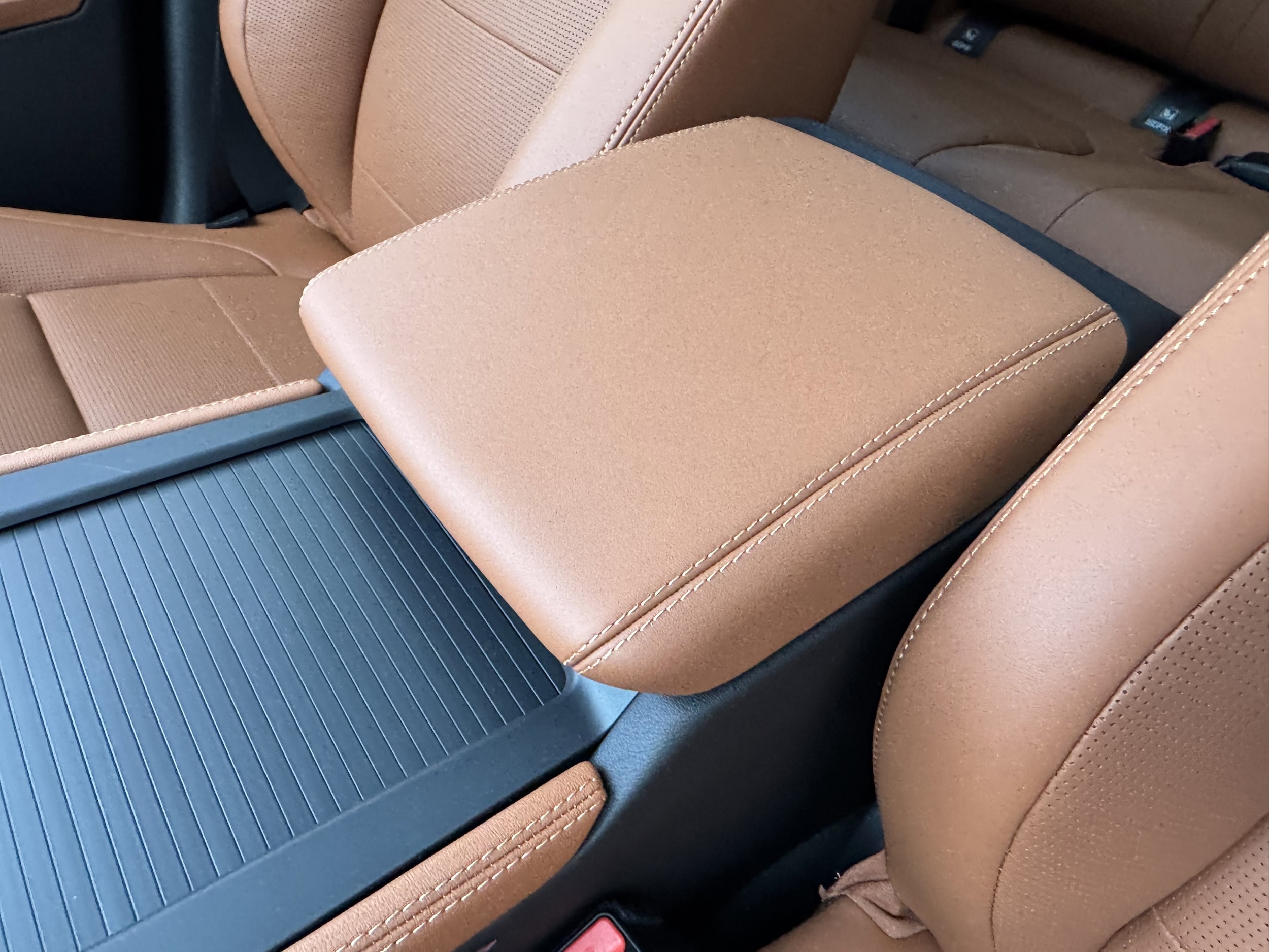 2026 Jaguar F-Pace R-Dynamic S - Photo 24