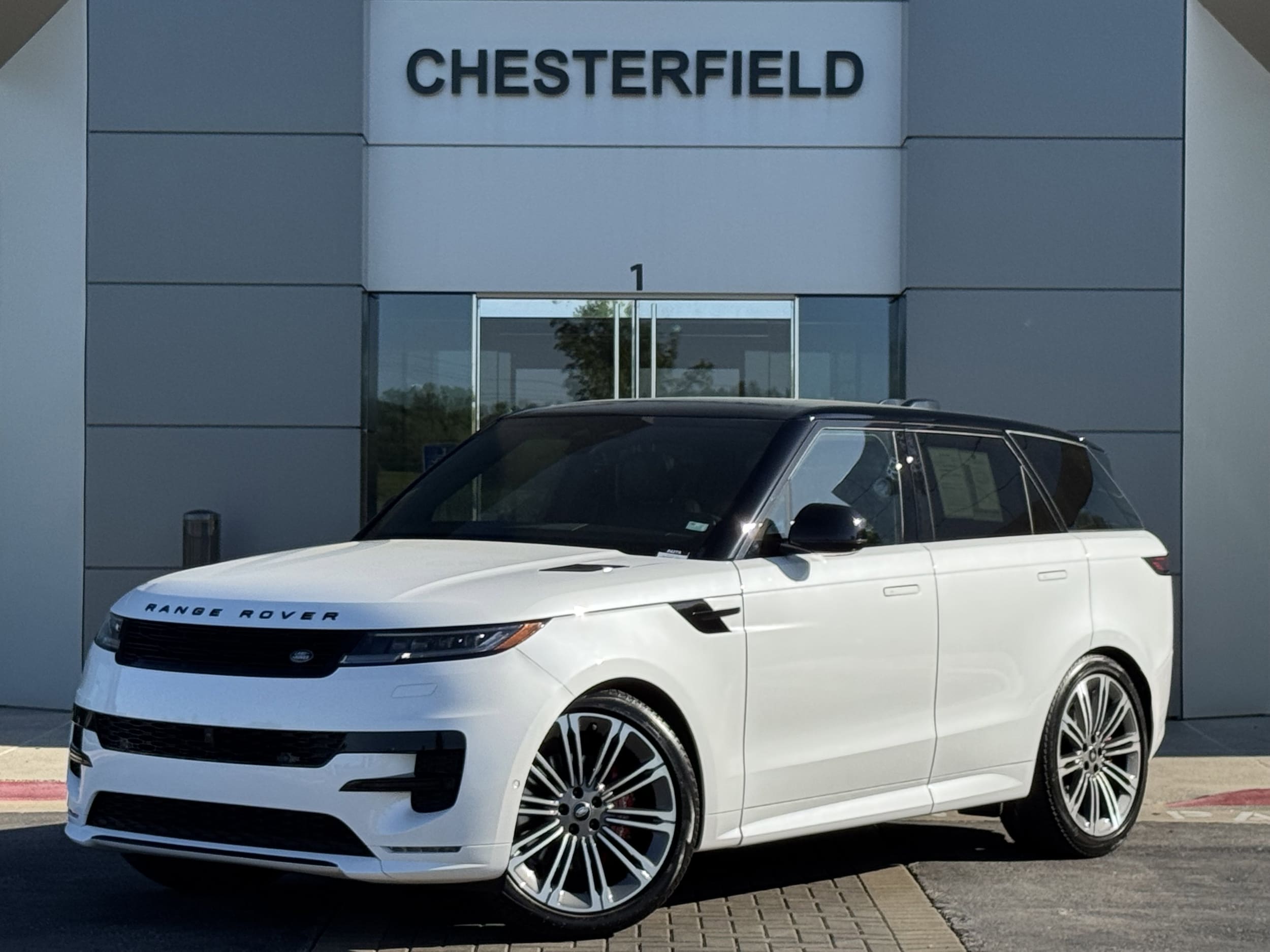 2024 Land Rover Range Rover Sport P400 MHEV SE Dynamic's photo