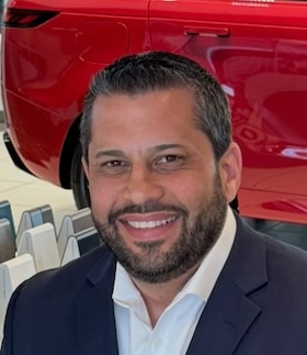 Staff member Ryan Gonzalez from ID_53e9e0f3c428