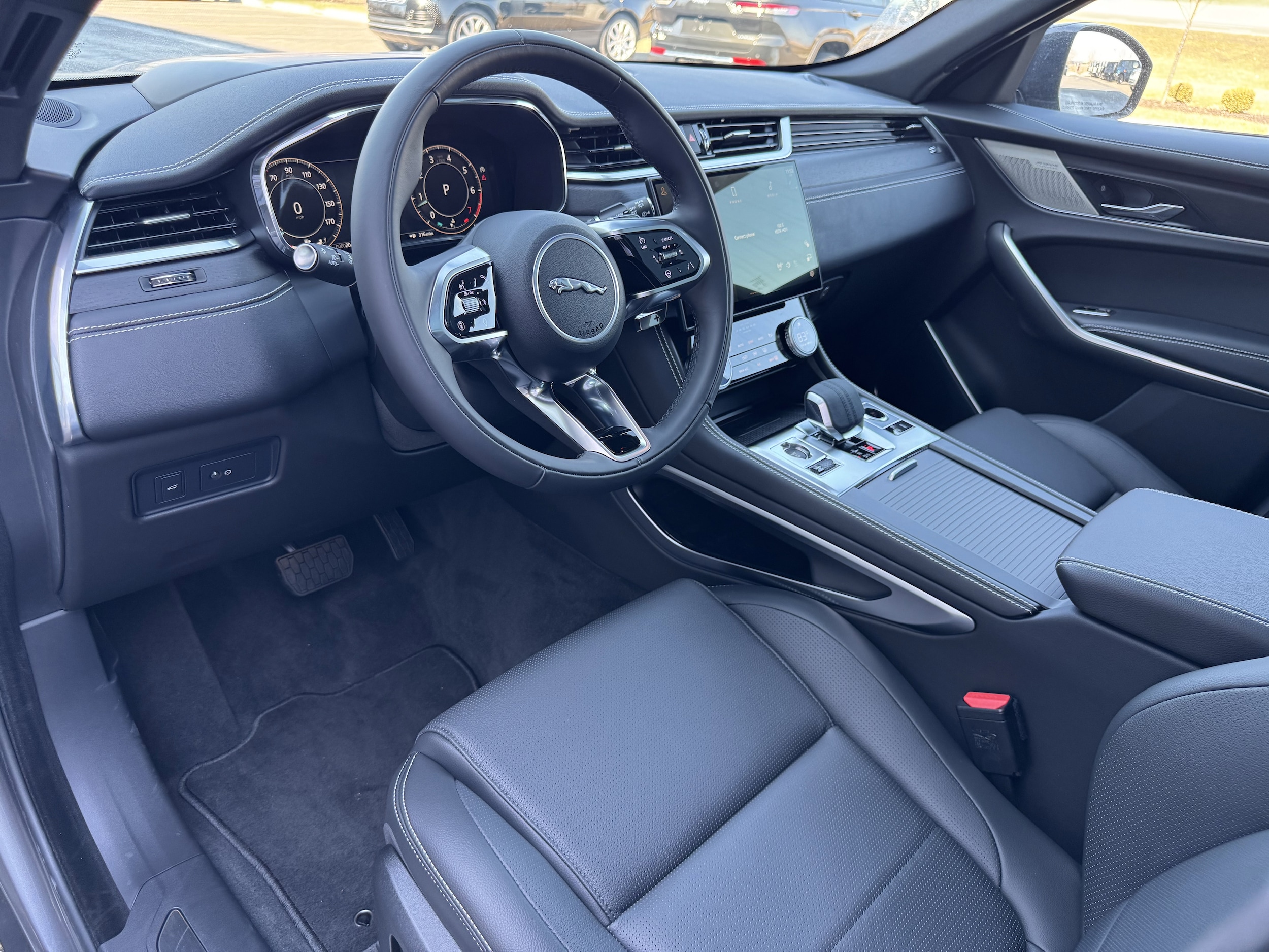 2026 Jaguar F-Pace R-Dynamic S - Photo 14