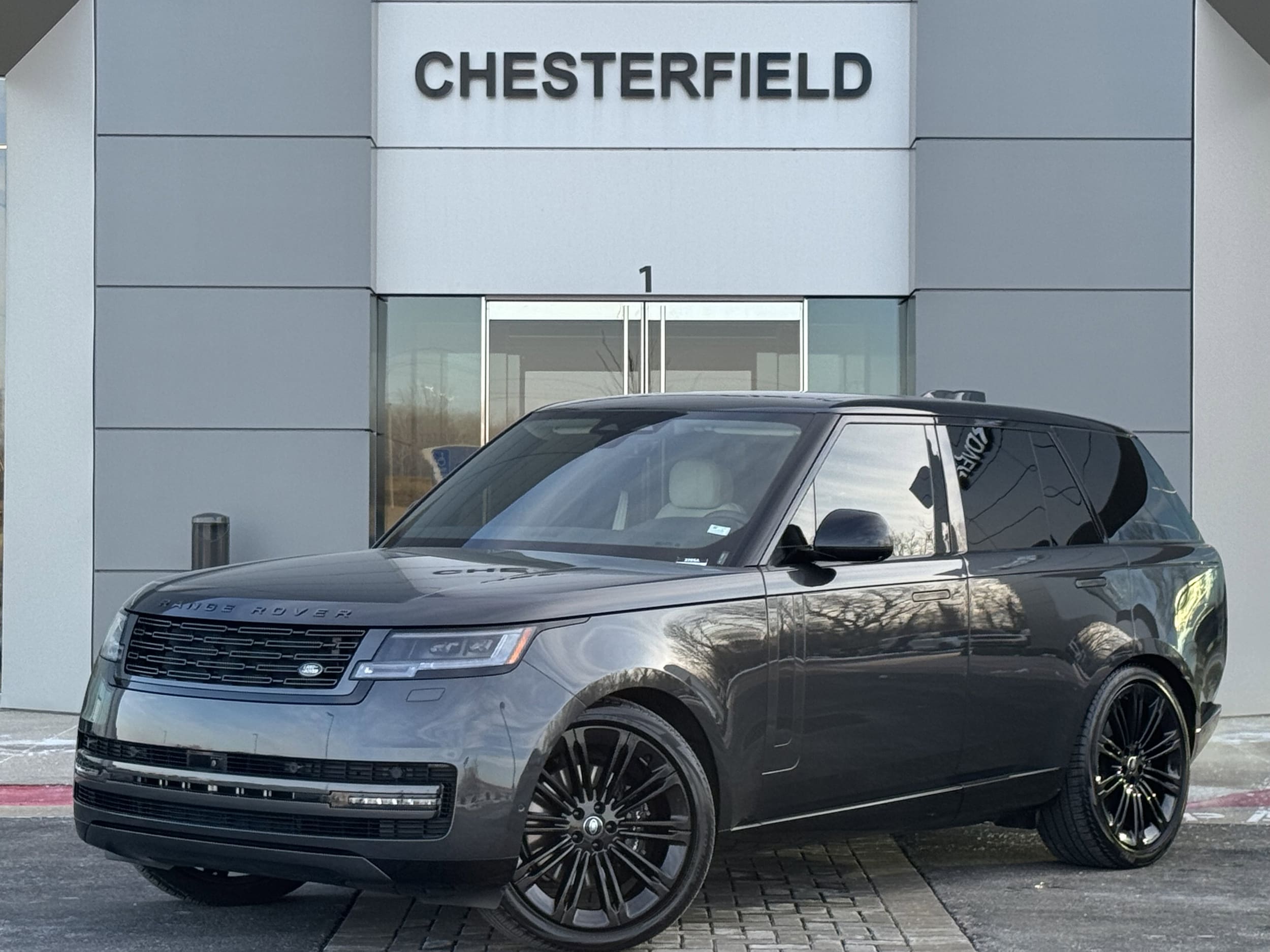 2024 Land Rover Range Rover SE's photo