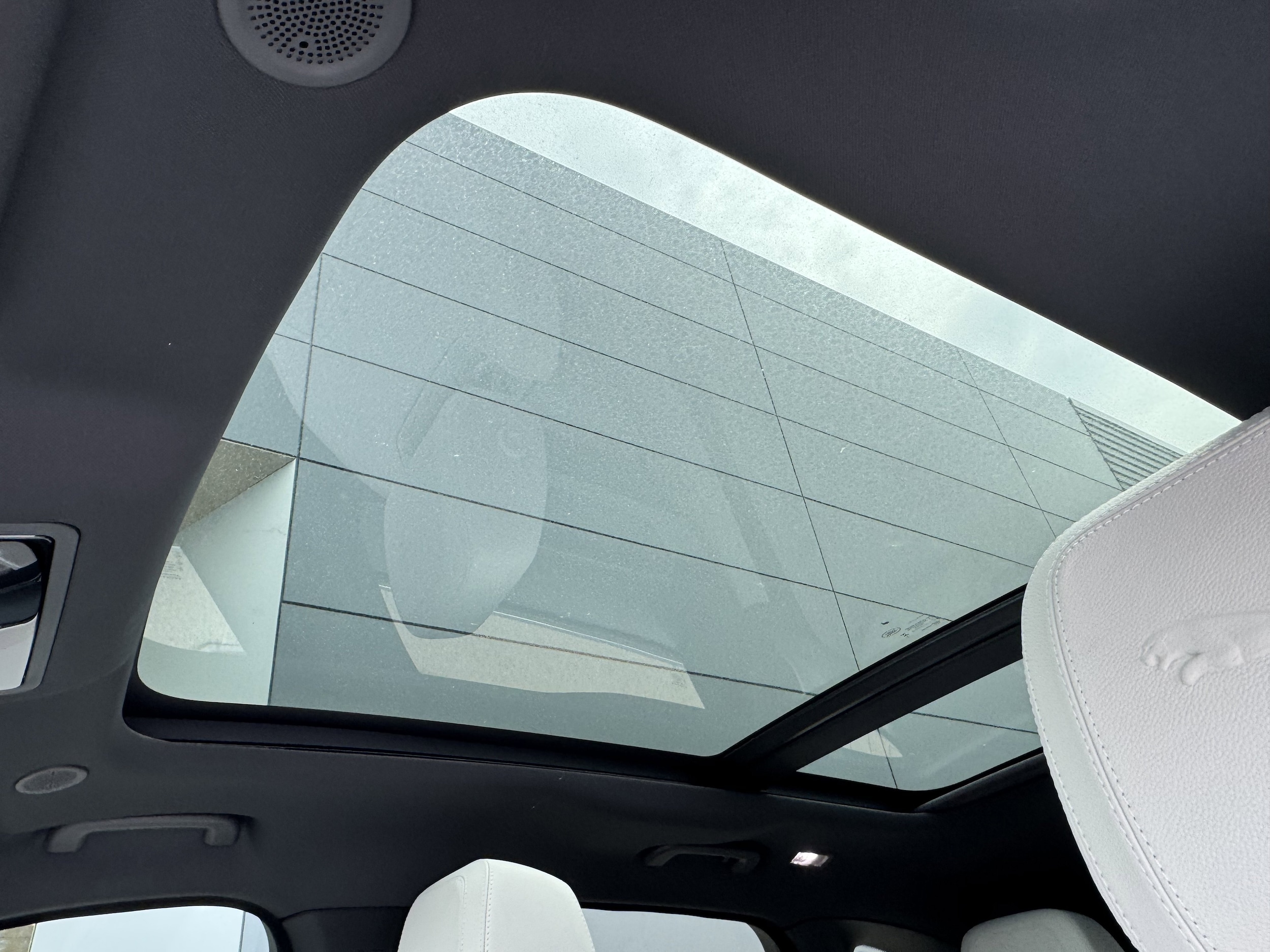2026 Jaguar F-Pace R-Dynamic S - Photo 28