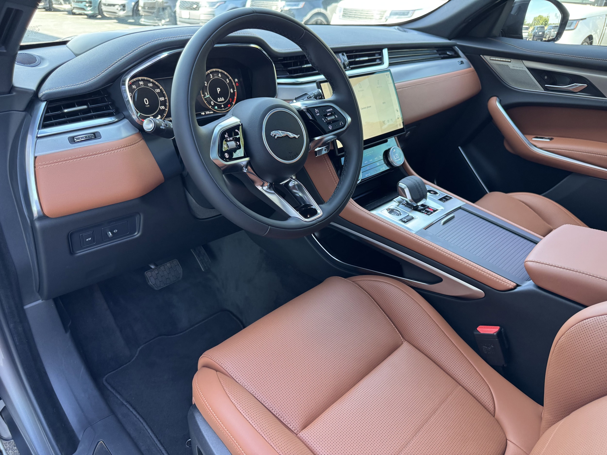 2026 Jaguar F-Pace R-Dynamic S - Photo 13