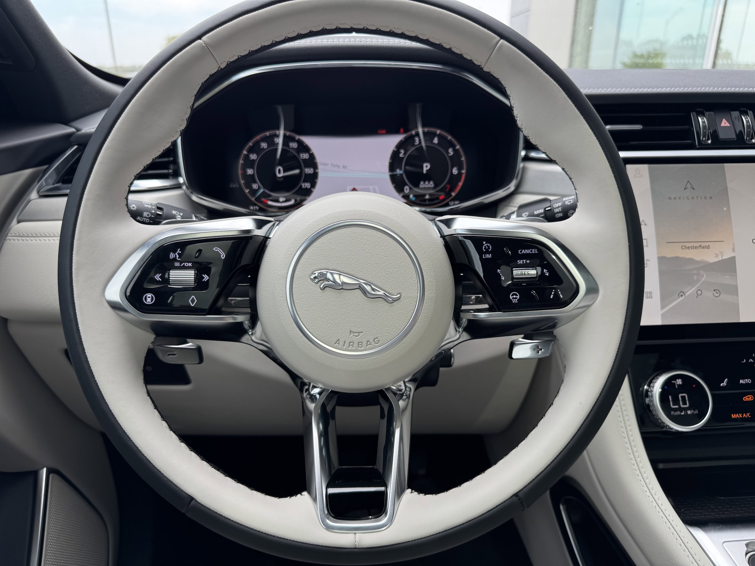 2026 Jaguar F-Pace R-Dynamic S - Photo 19