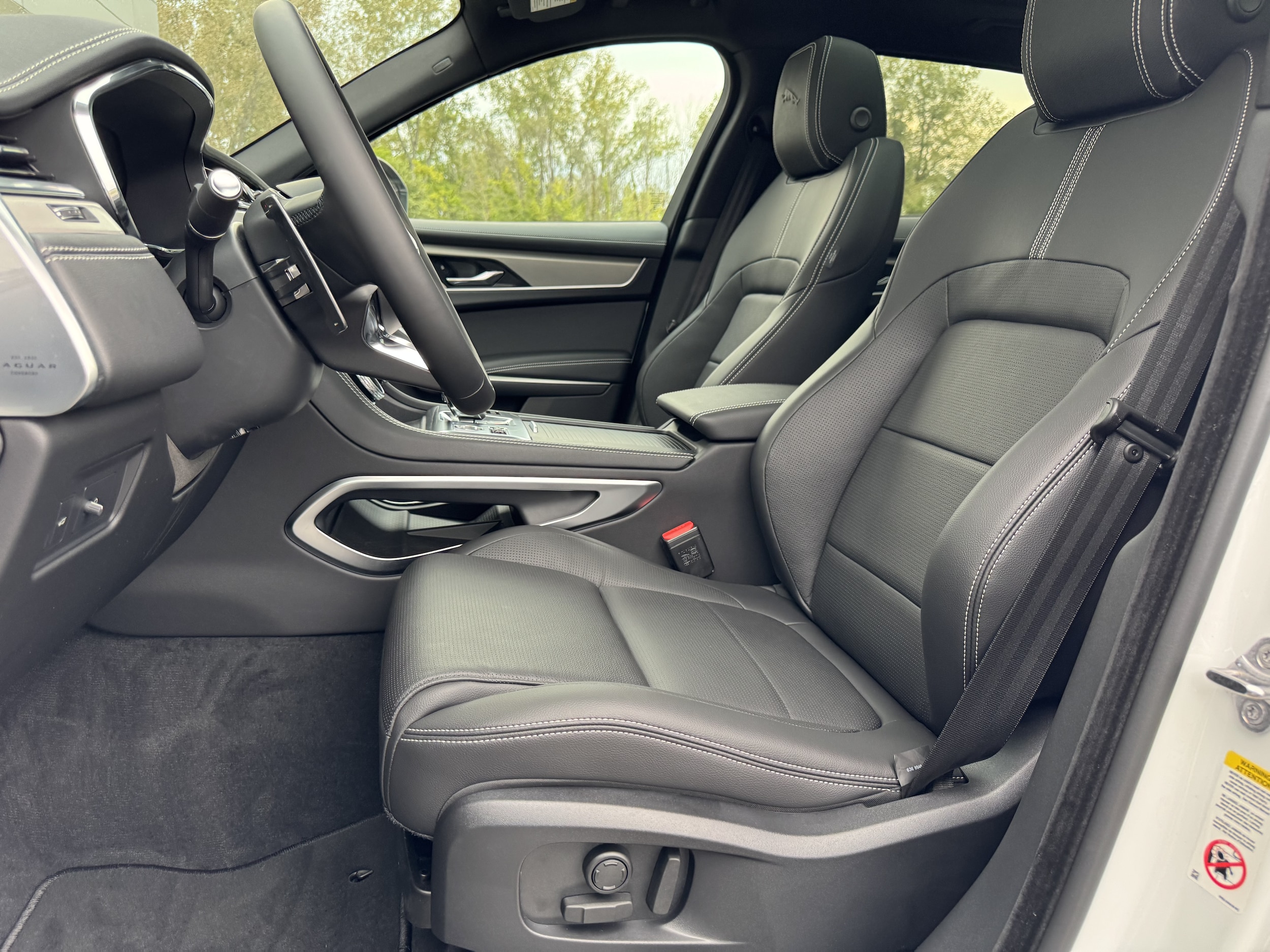 2026 Jaguar F-Pace R-Dynamic S - Photo 15