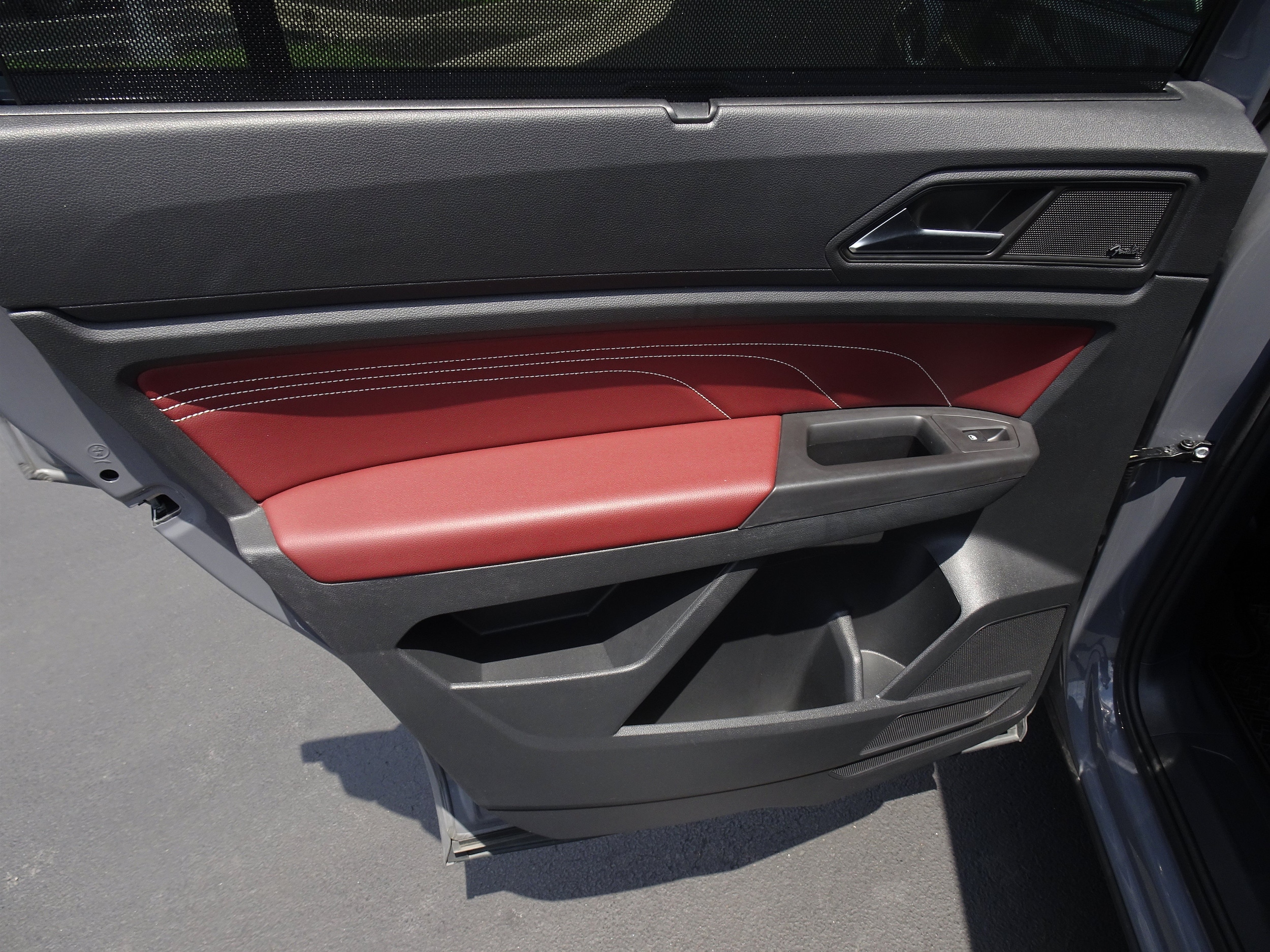 2023 Volkswagen Atlas Cross Sport SEL Premium R-Line - Photo 18