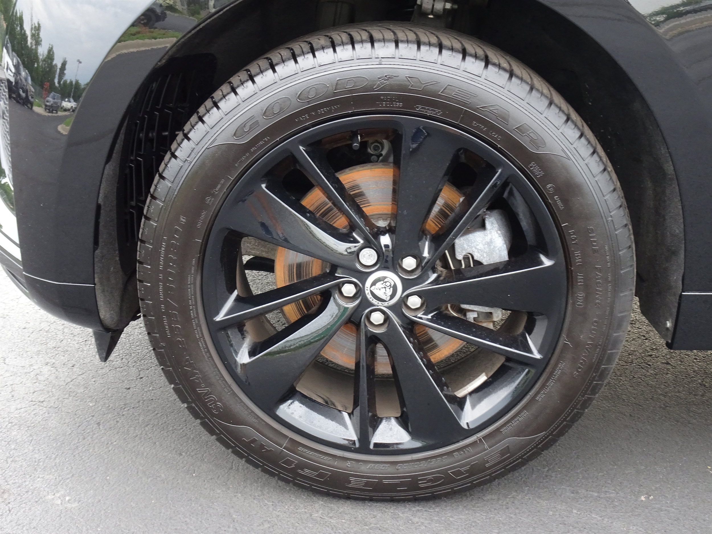 2025 Jaguar F-PACE R-Dynamic S - Photo 33