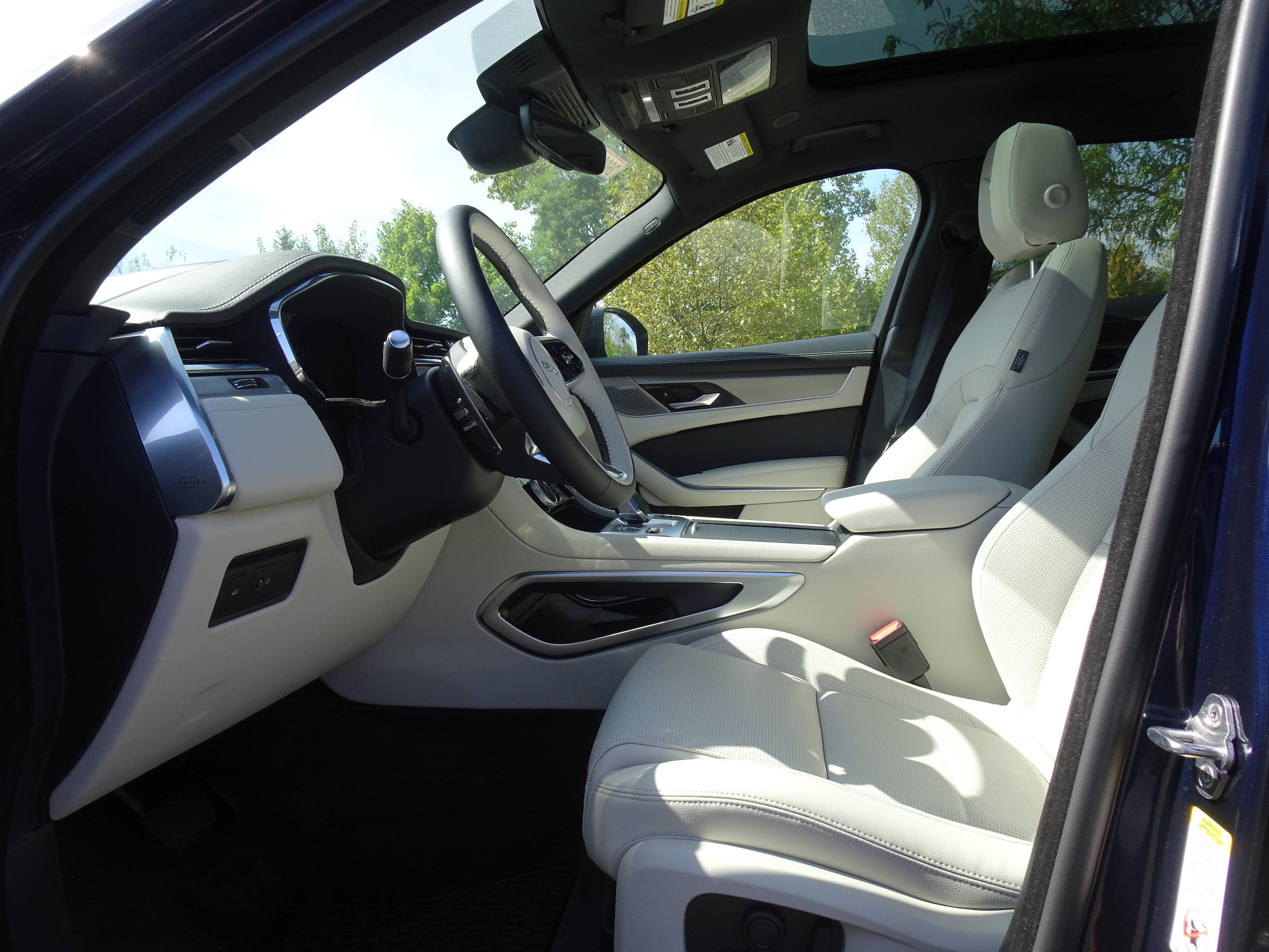 2026 Jaguar F-Pace R-Dynamic S - Photo 10