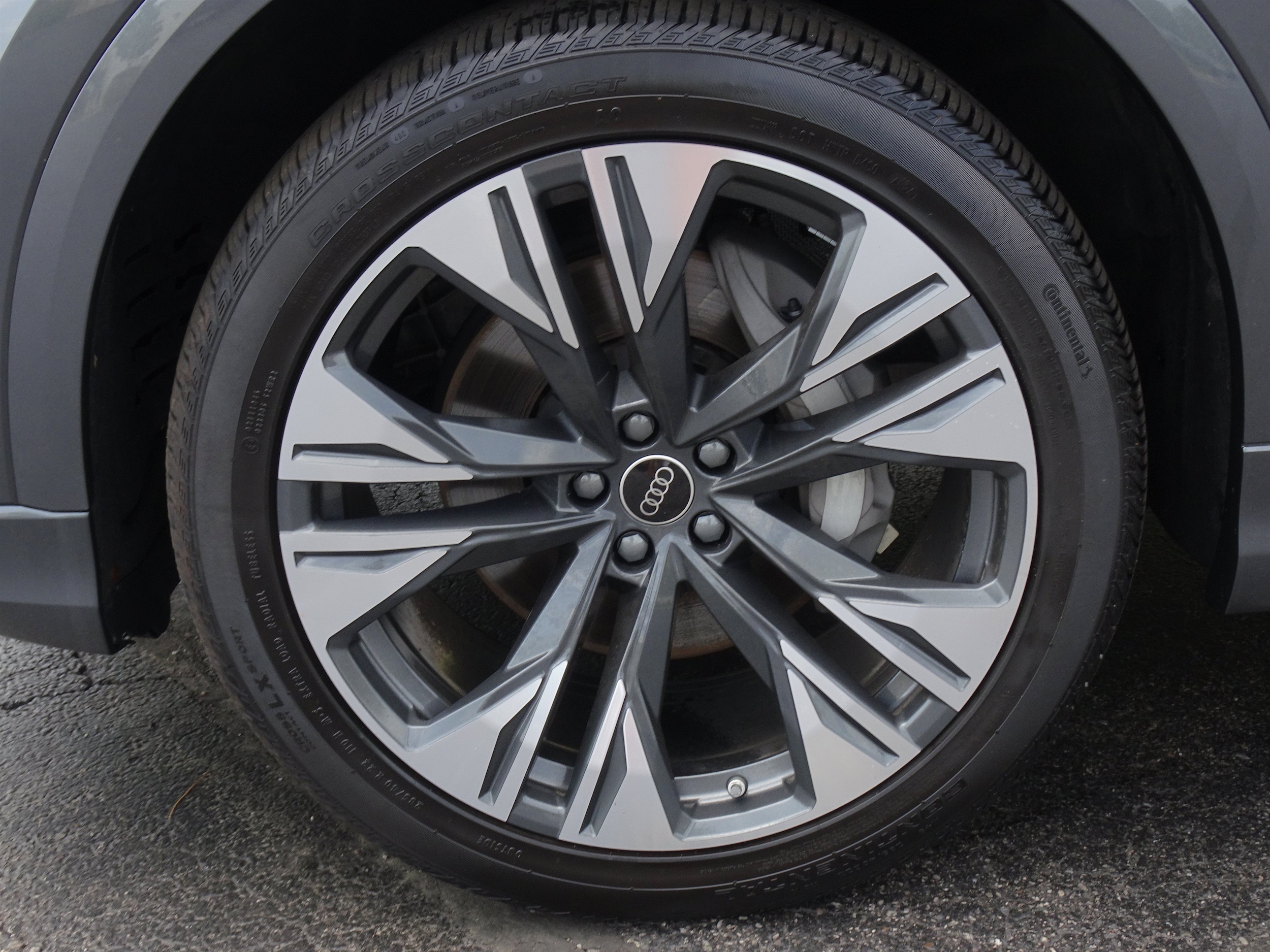 2025 Audi Q8 Premium Plus - Photo 30