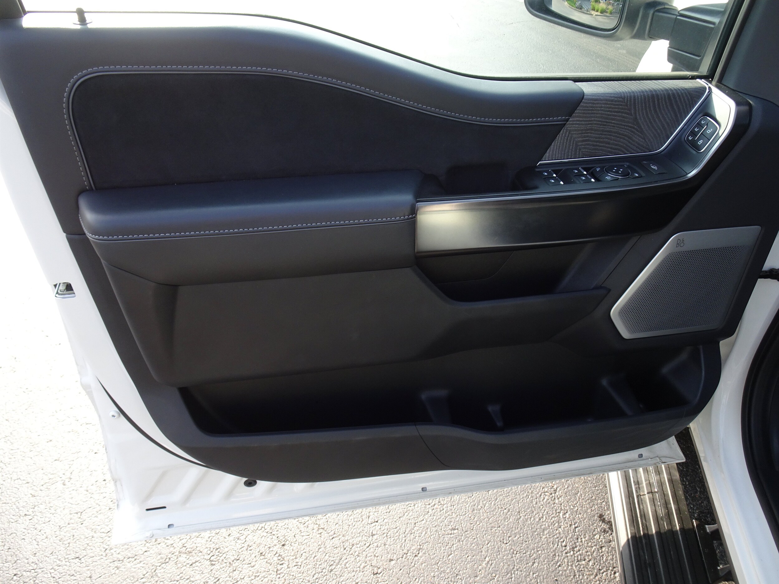 2023 Ford F-150 Platinum - Photo 20
