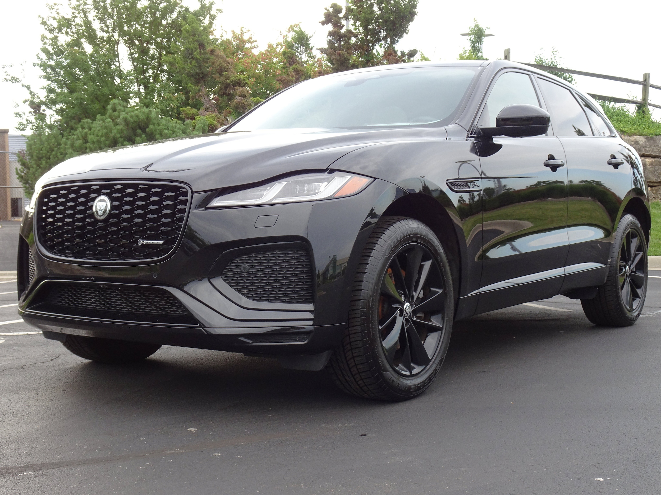 2025 Jaguar F-PACE R-Dynamic S - Photo 6