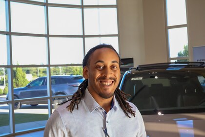 Staff member Deshawn Bell from ID_ff7457fd3e16