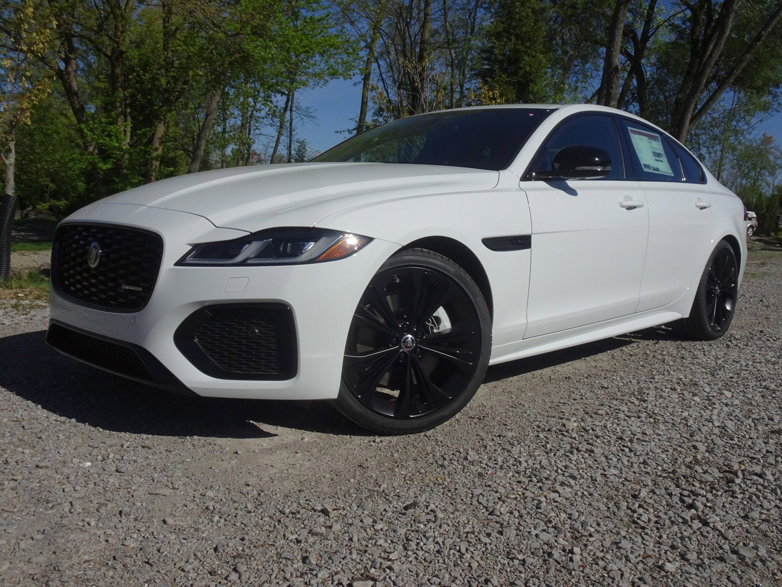 2024 Jaguar XF R-Dynamic SE