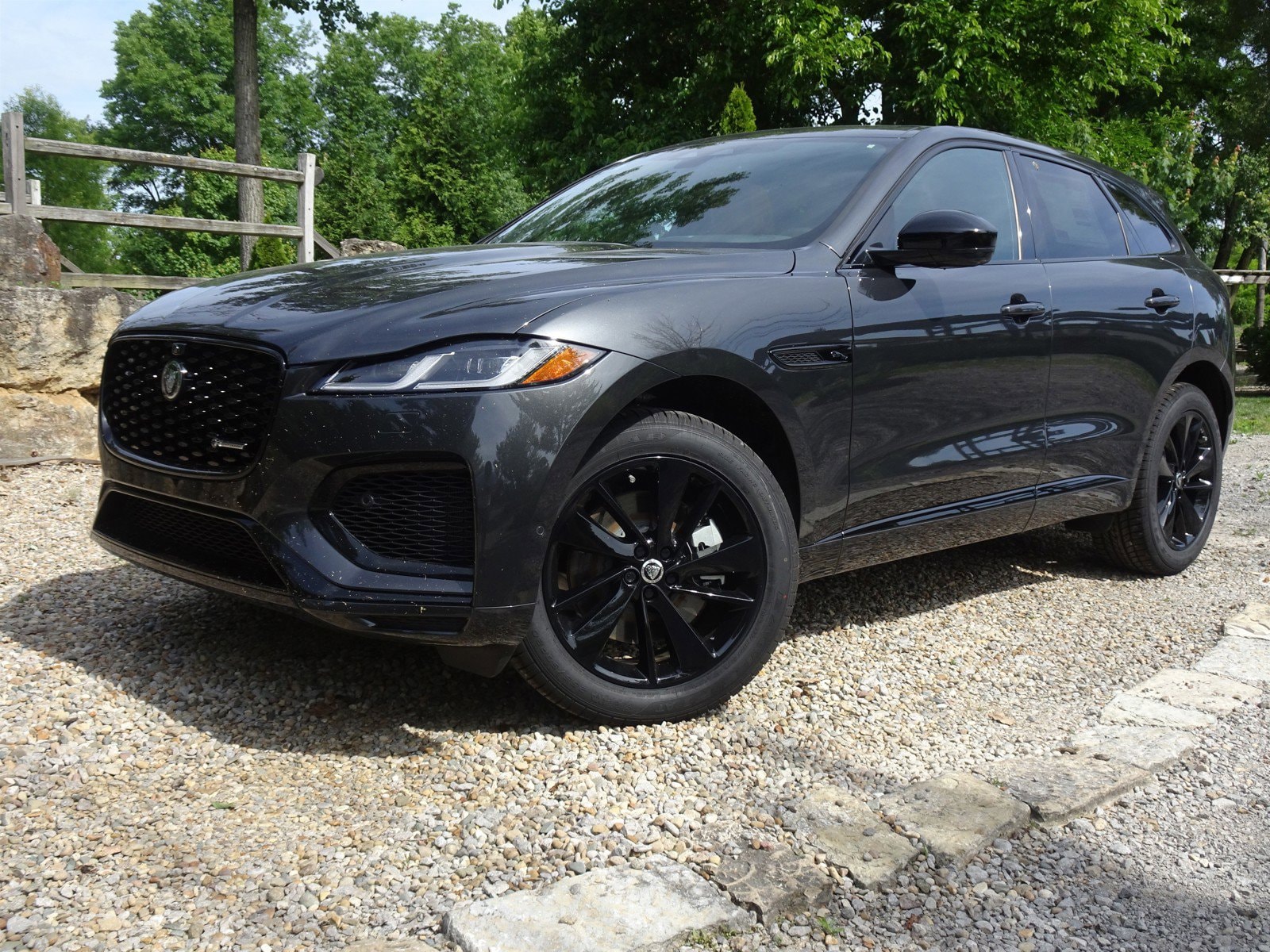 2025 Jaguar F-PACE P400 R-Dynamic S