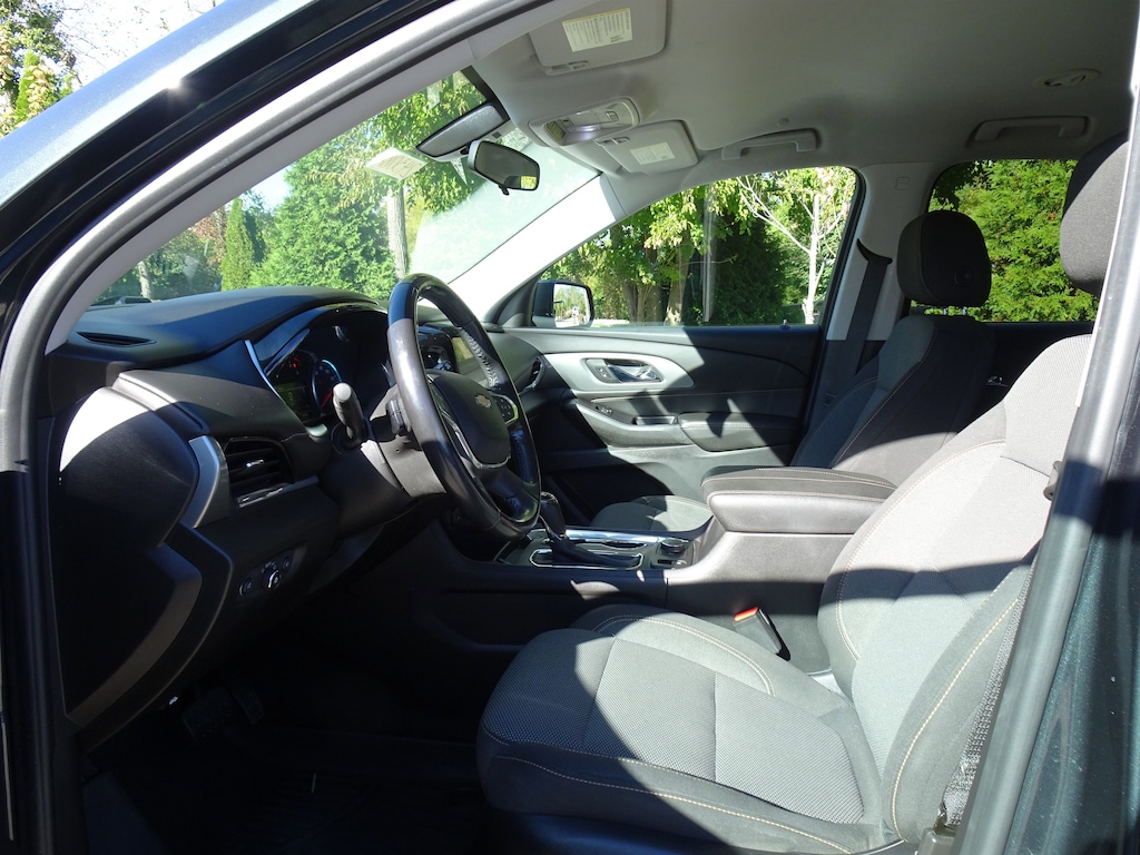 Used 2019 Chevrolet Traverse LT Cloth w/1LT SUV