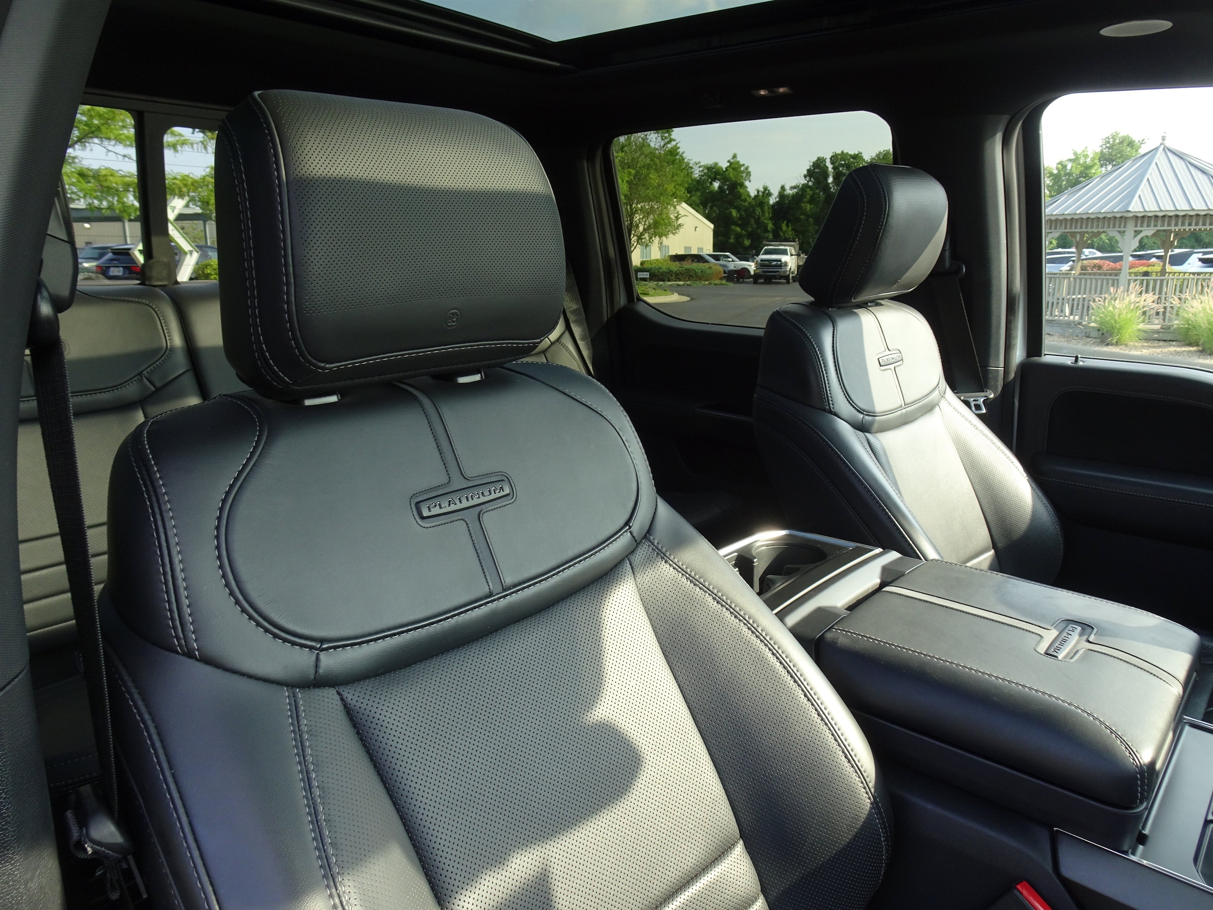2023 Ford F-150 Platinum - Photo 32