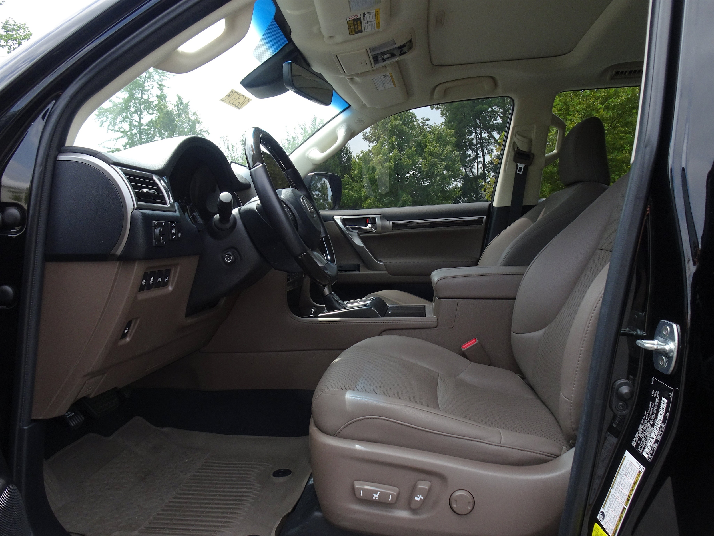 2023 Lexus GX PREMIUM - Photo 9