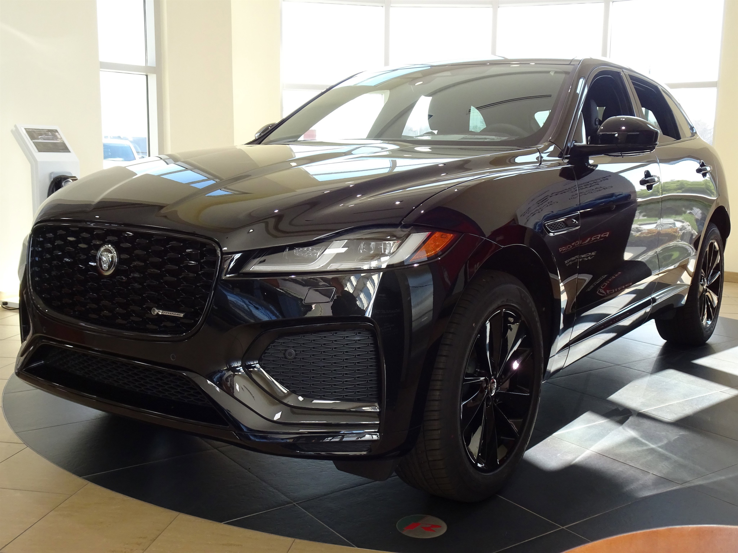 Santorini Black Metallic 2025 Jaguar F-PACE P250 R-Dynamic S AWD SUV / Crossover All-Wheel Drive Automatic