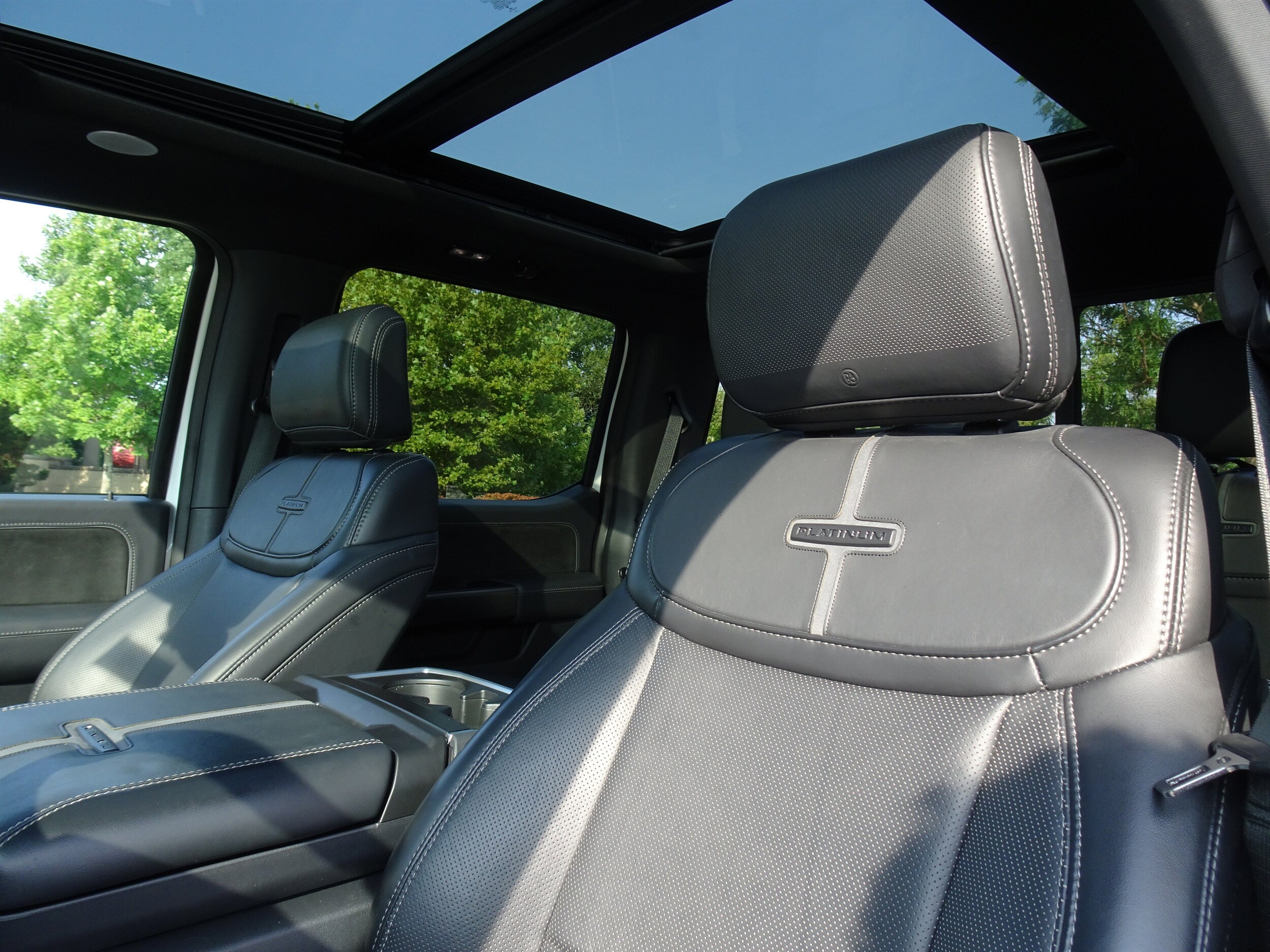2023 Ford F-150 Platinum - Photo 18