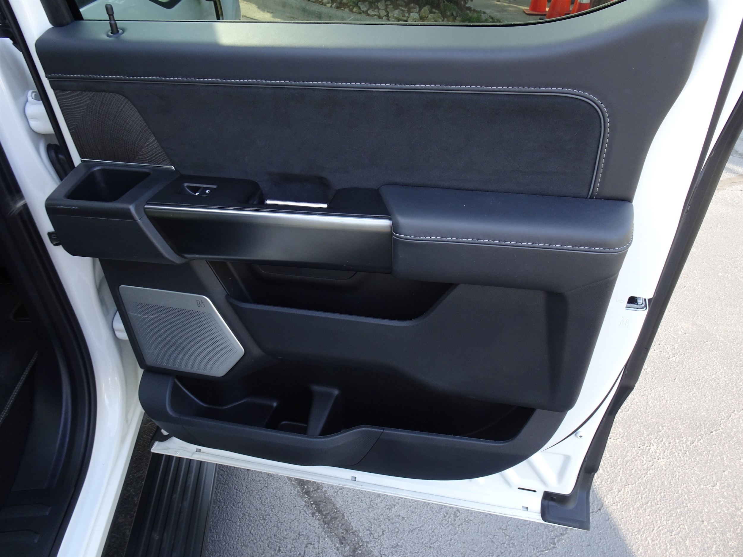 2023 Ford F-150 Platinum - Photo 26