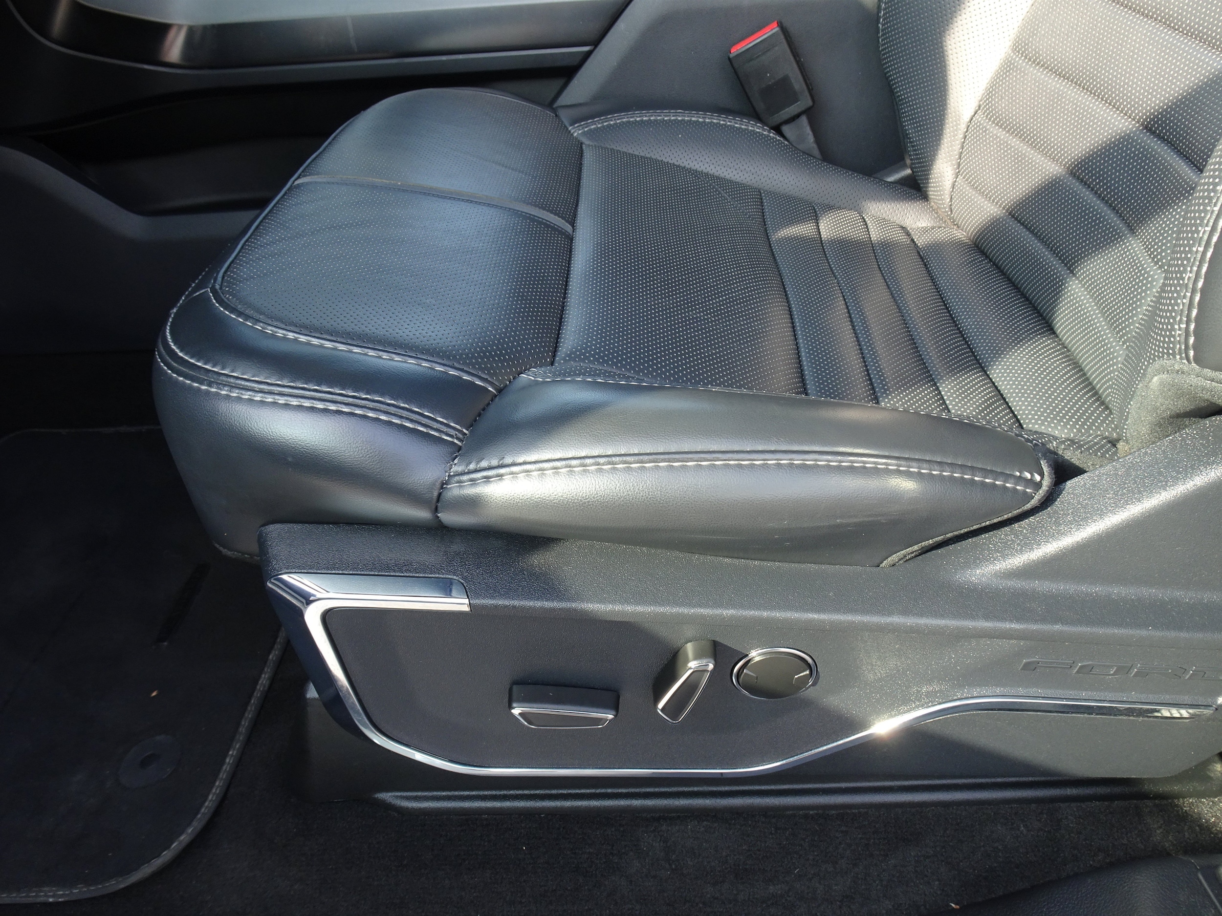 2023 Ford F-150 Platinum - Photo 16