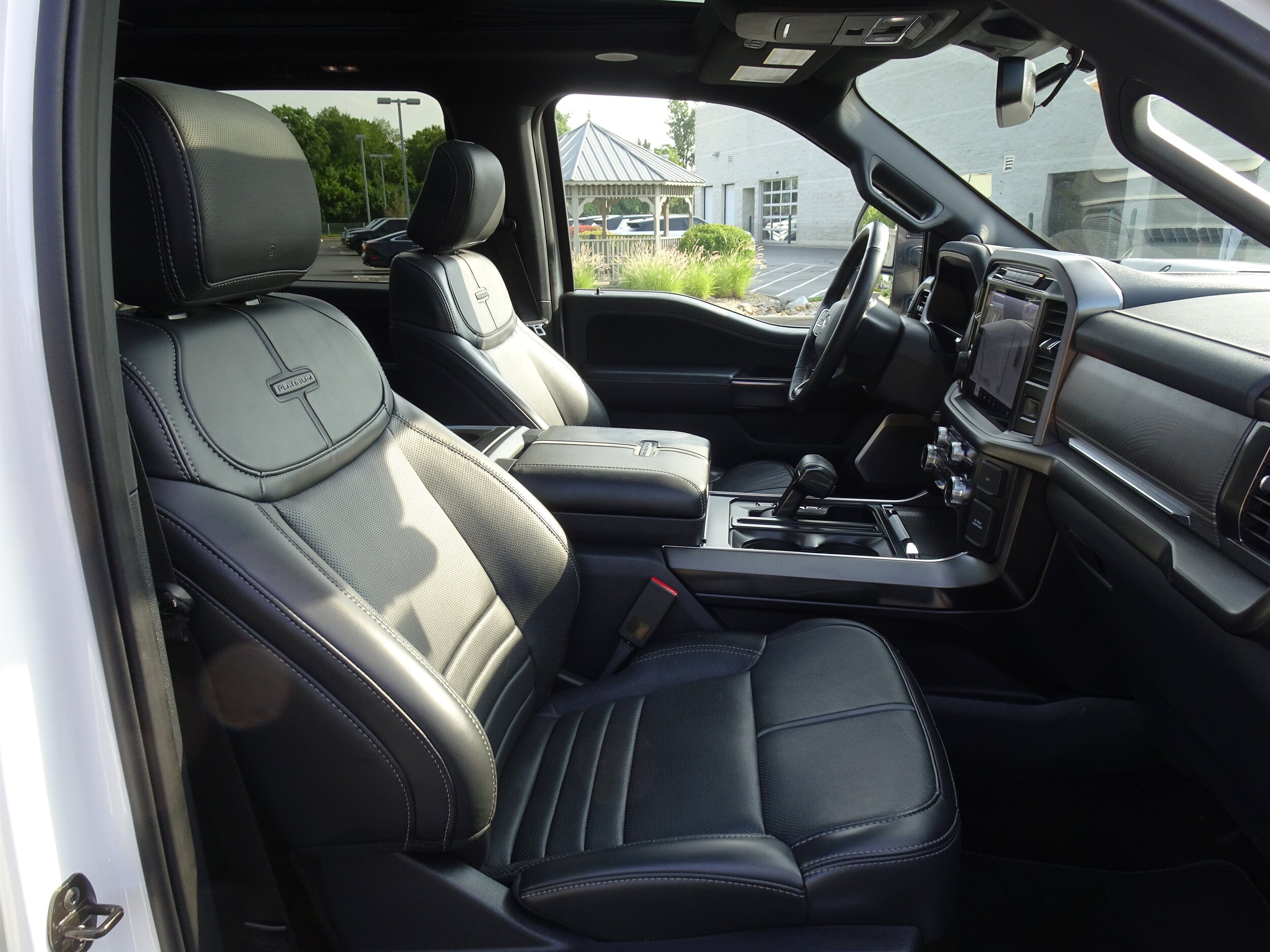 2023 Ford F-150 Platinum - Photo 31