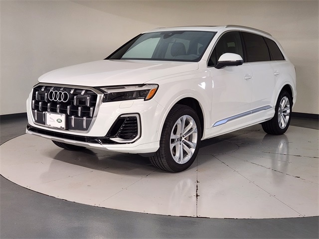 2025 Audi Q7 Premium Plus's photo