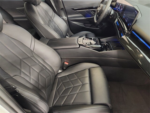 2024 Bmw 530i photo 3