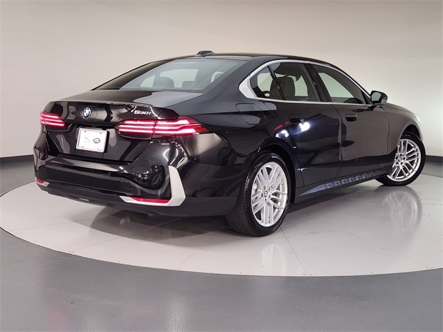 Used 2024 BMW 5 Series 530i with VIN WBA43FJ05RCS37828 for sale in Friendswood, TX
