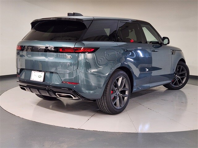 2023 Land Rover Range Rover Sport SE photo 2