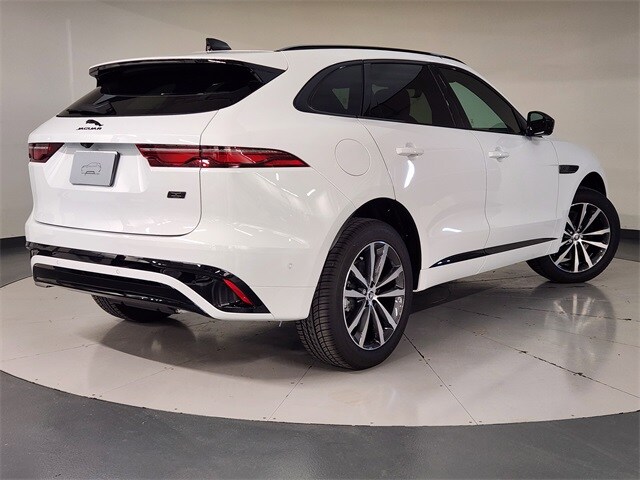 2026 Jaguar F-PACE P250 R-Dynamic S photo 2