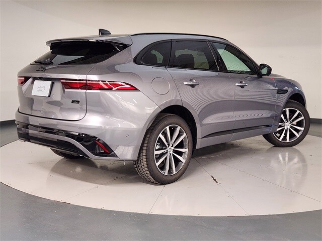 2026 Jaguar F-PACE P250 R-Dynamic S photo 2