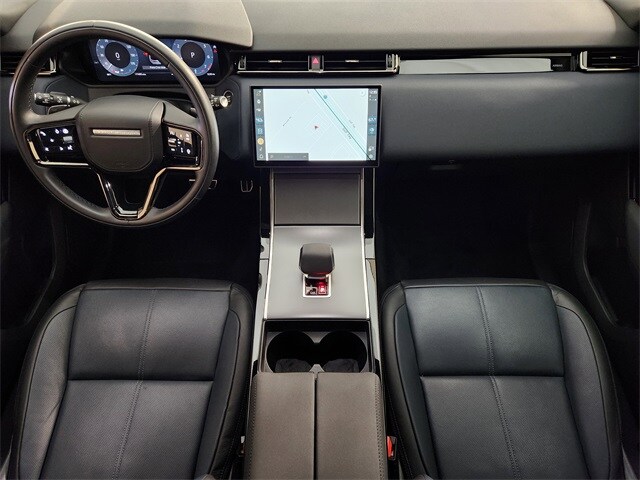 2025 Land Rover Range Rover Velar P250 Dynamic SE photo 4