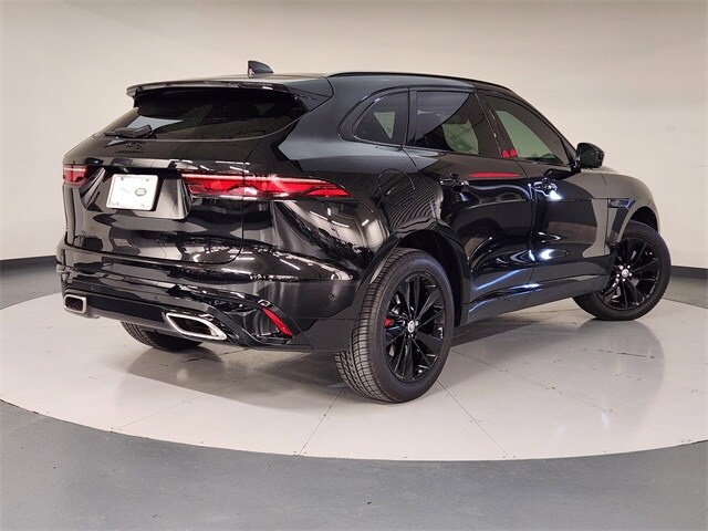 2024 Jaguar F-PACE P400 R-Dynamic S photo 2