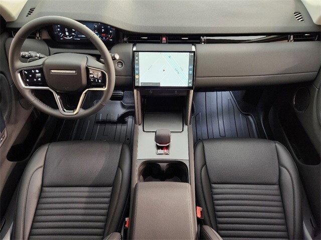 2024 Land Rover Discovery Sport S photo 4