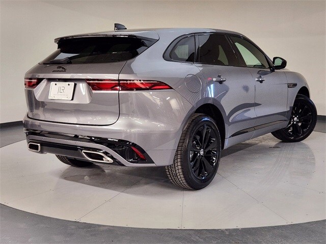 2025 Jaguar F-PACE P400 R-Dynamic S photo 2