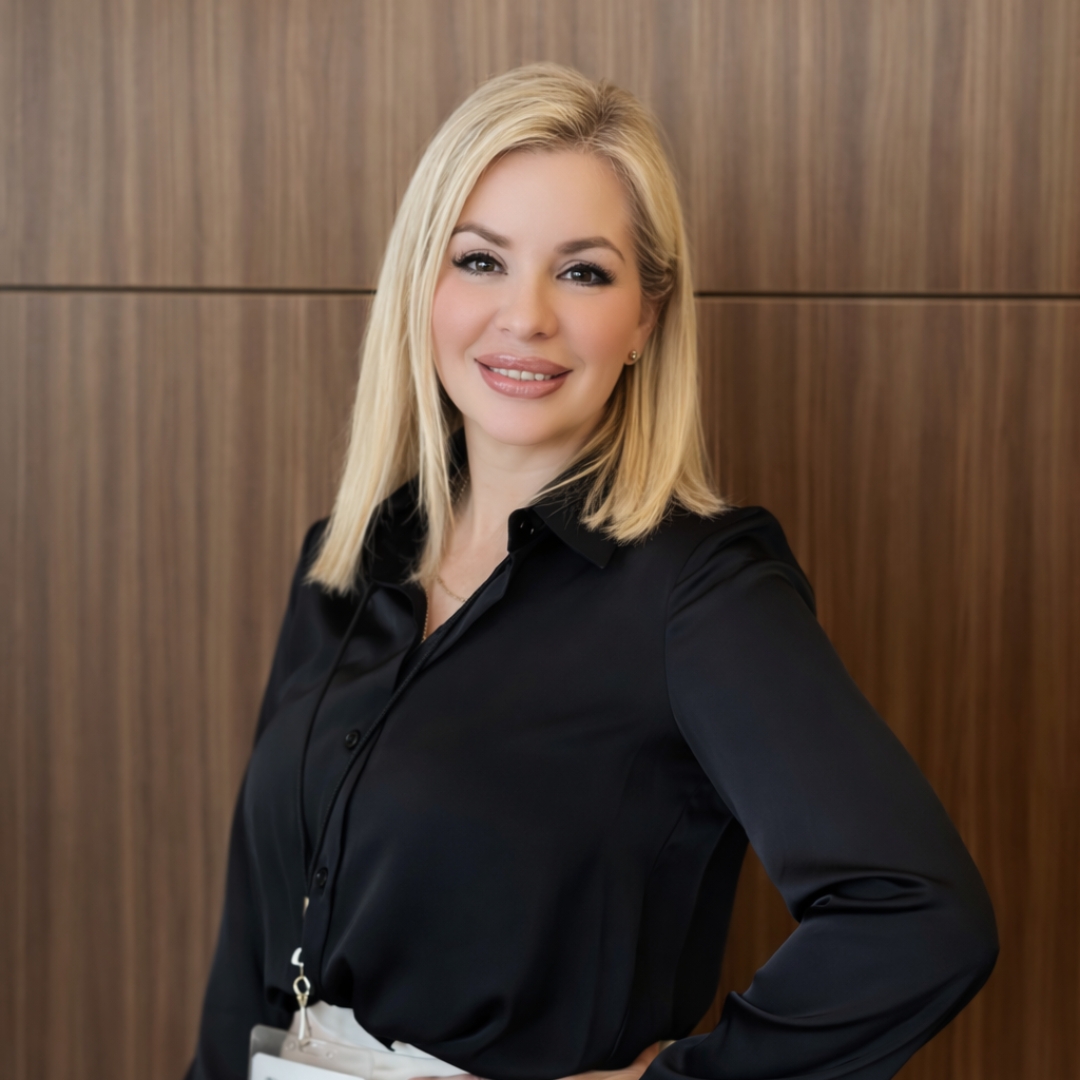 Staff member Misty Soliz from ID_e720b4225341