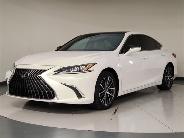 2023 Lexus ES 350's photo