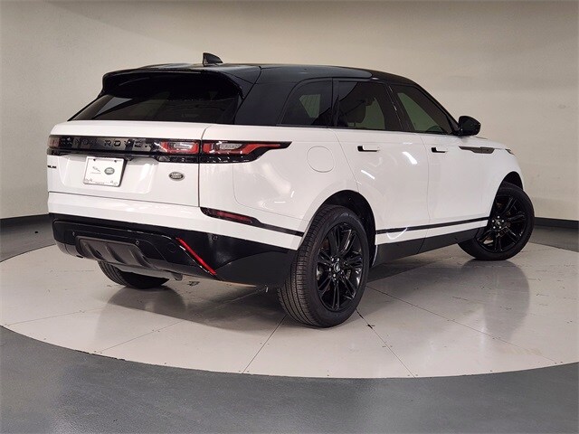 2022 Land Rover Range Rover Velar P250 R-Dynamic S photo 2