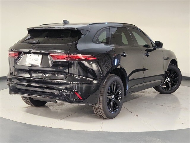 2026 Jaguar F-PACE P250 R-Dynamic S photo 2